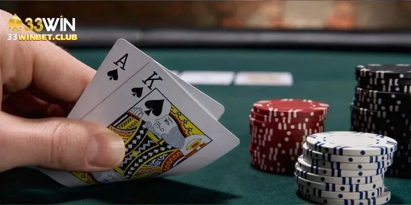 Giới thiệu đôi nét thông tin cơ bản về game bài Poker Giới thiệu đôi nét thông tin cơ bản về game bài Poker